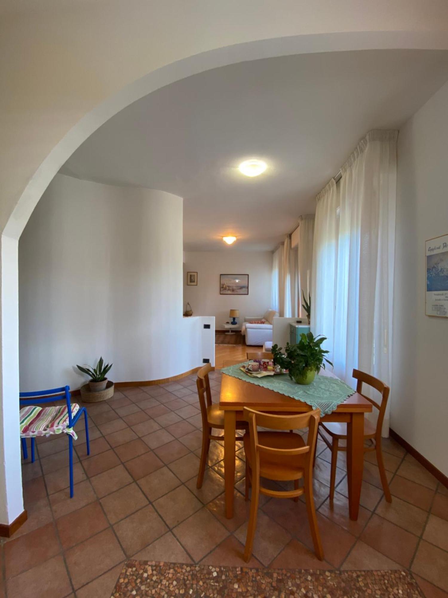 Апартаменты Casa Dandelle Гамбасси-Терме Экстерьер фото